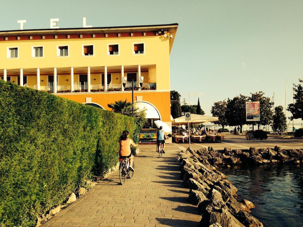 Hotel Vela D'Oro Dependence Bardolino Exterior photo